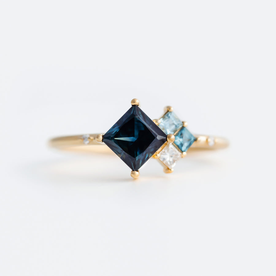 Ocean Cluster Ring - 1ct Sapphire