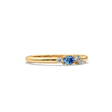 V626 - Dainty Diamond Cluster Ring Of Oval & Round Brilliant Stones