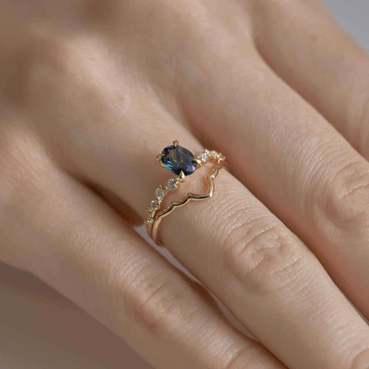 Sage Ring - 1ct Oval Sapphire - Rings - Raelyn Rose Jewellery